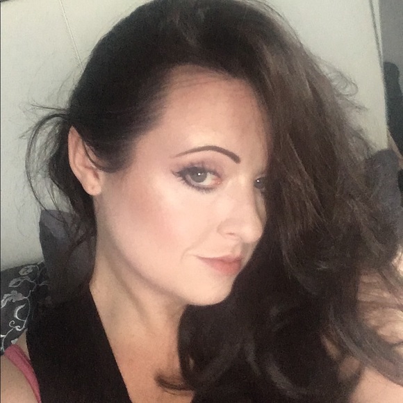 Meet Scarlette - Picture 2 of 6